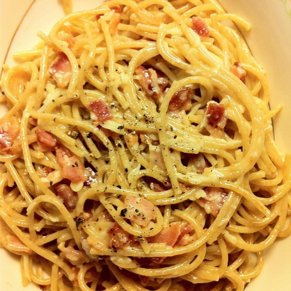 Italian Carbonara Flavored With Bacon Bits